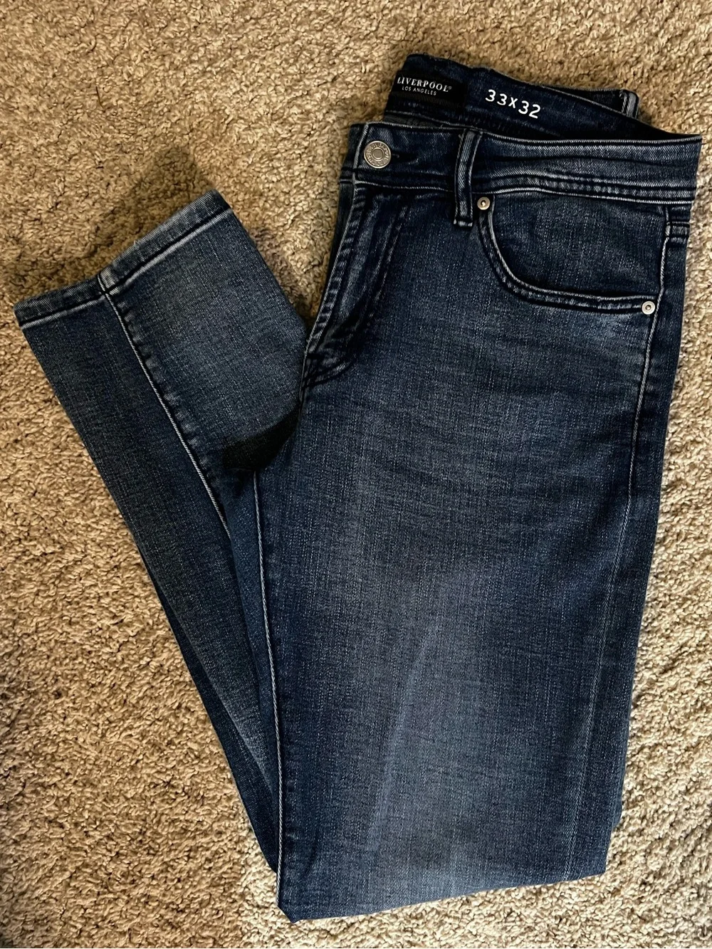 Liverpool Men’s Modern Straight Jeans (33x32)